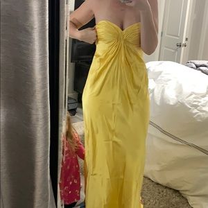 Beautiful Yellow dress. Formal long size 4.